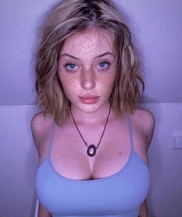 Cute Girls (68 pics)