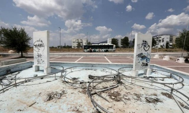 Abandoned Olympic Stadiums In Athens (20 pics)