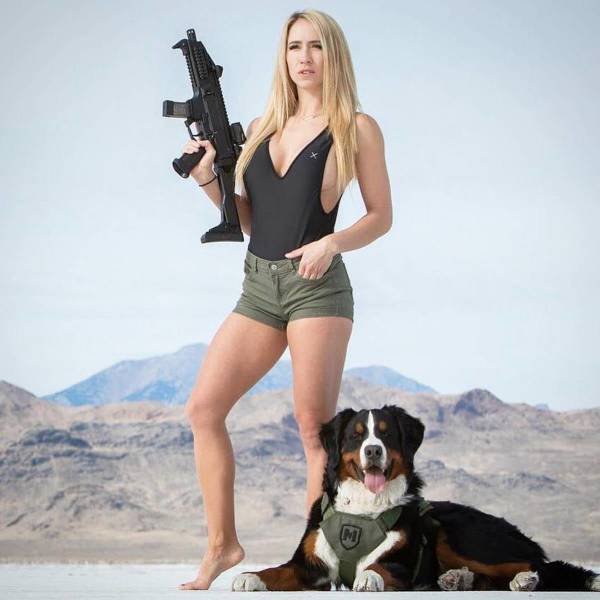 Guns And Girls (57 pics)