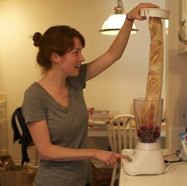 Baguettes In Unexpected Locations (20 pics)