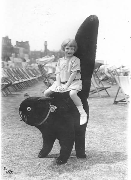 Odd Vintage Photos (26 pics)