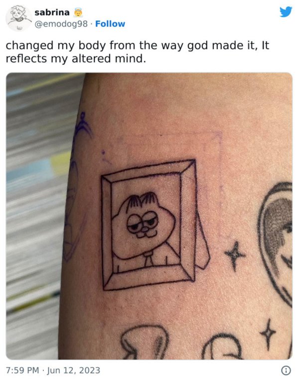 Interesting And Unusual Tattoos (42 pics)
