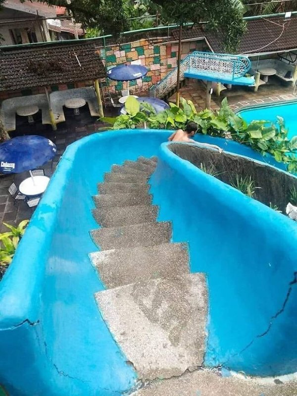 Strange Stairs (30 pics)