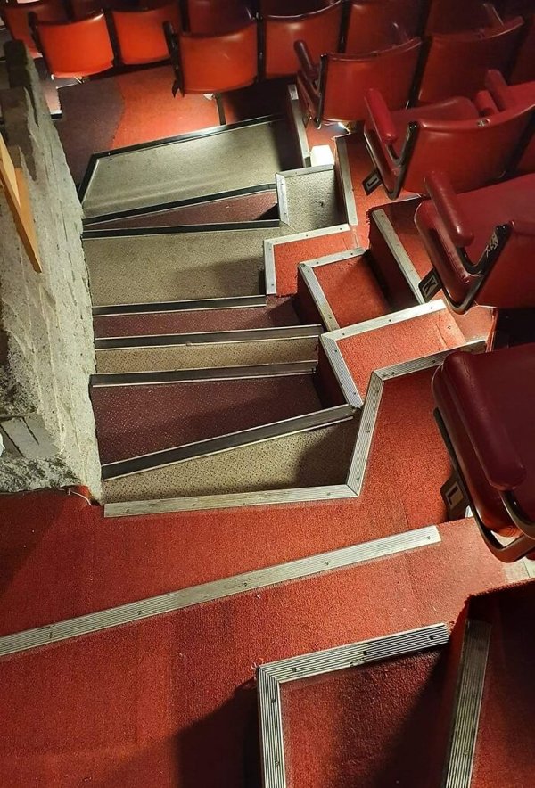 Strange Stairs (30 pics)