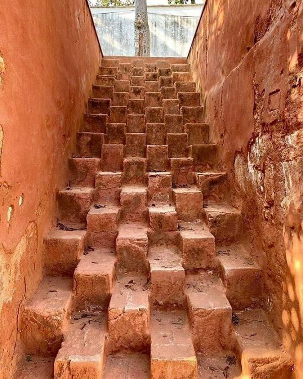 Strange Stairs (30 pics)