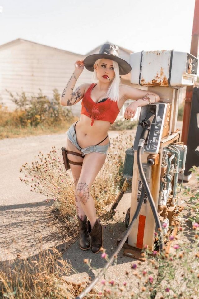 Cosplay Girls (27 pics)