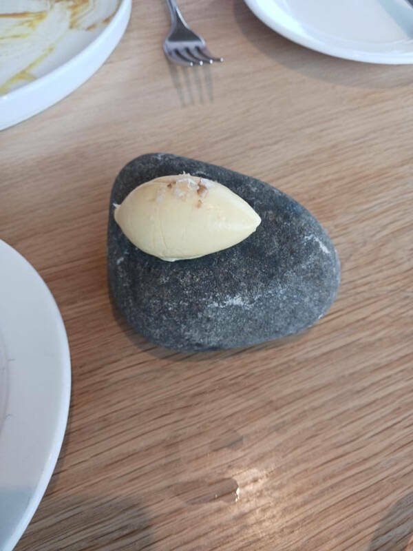 Weird Food Serving (21 pics)