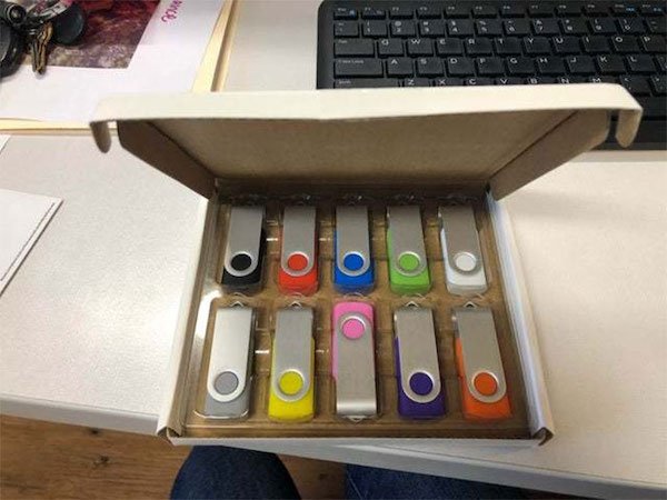 Annoying Finds And Situations (27 pics)