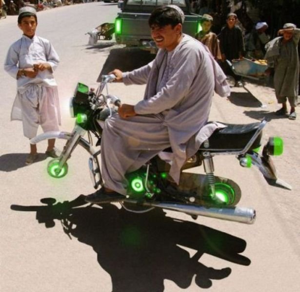 What Is Going On Here? (29 pics)