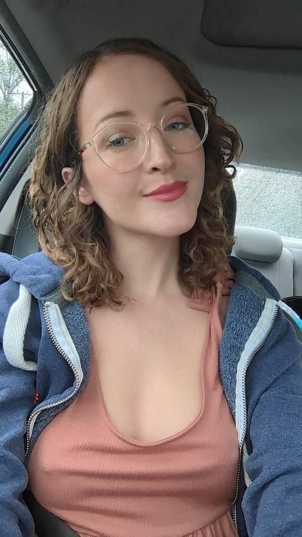 Girls In Glasses (41 pics)