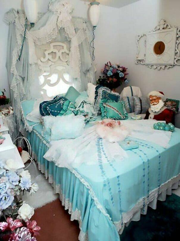 Weird Bedrooms (28 pics)