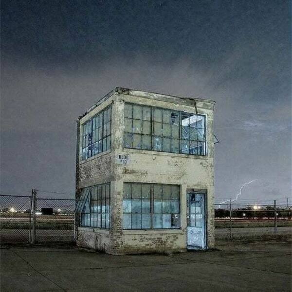 Creepy Buildings (20 pics)