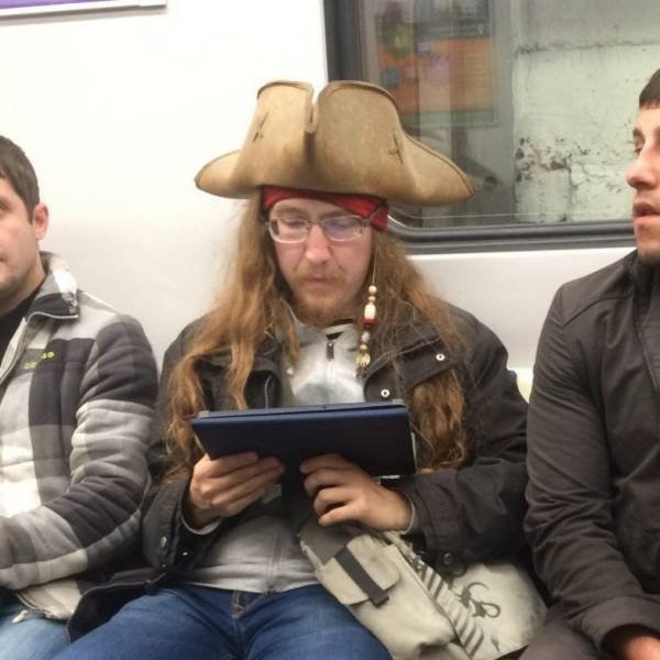 Odd People In The Subway (26 pics)