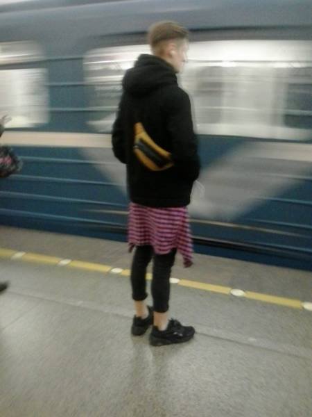 Odd People In The Subway (26 pics)