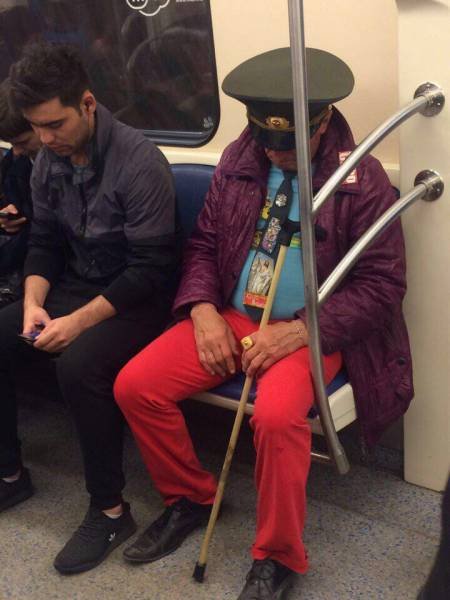 Odd People In The Subway (26 pics)