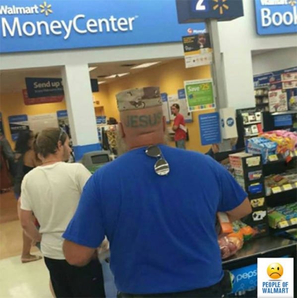 Weird People In Stores (57 pics)