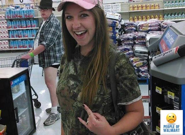 Weird People In Stores (57 pics)