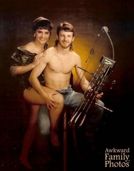 Awkward And Weird Family Photos (37 pics)
