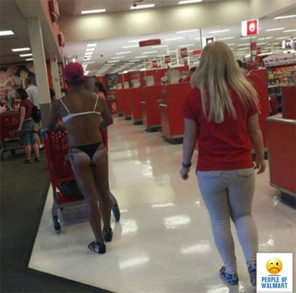 Weird People In Stores (57 pics)