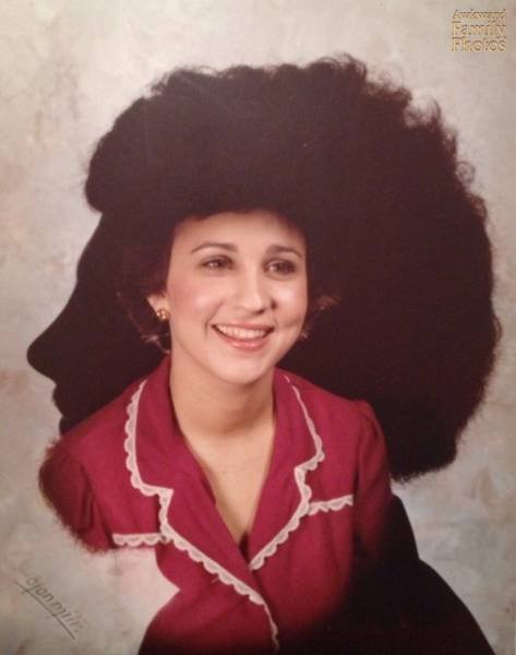 Awkward And Weird Family Photos (37 pics)