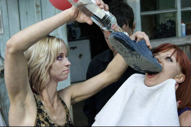 What Is Going On Here? (48 pics)