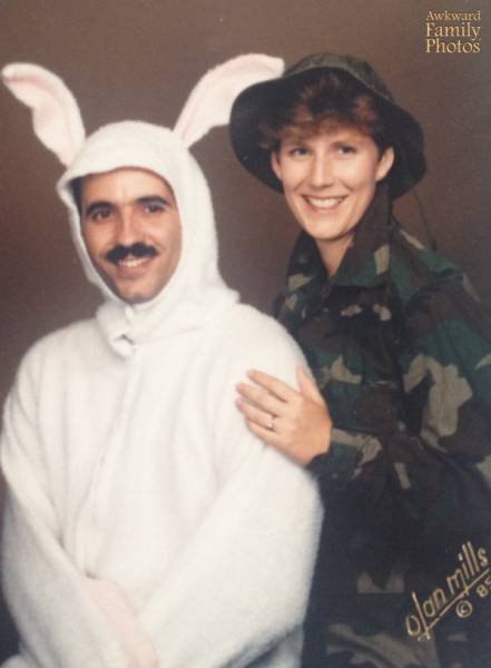 Awkward And Weird Family Photos (37 pics)
