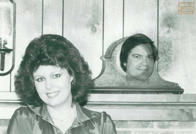 Awkward And Weird Family Photos (37 pics)