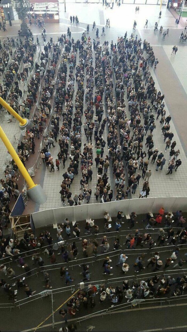 With Humor About Britain (24 pics)