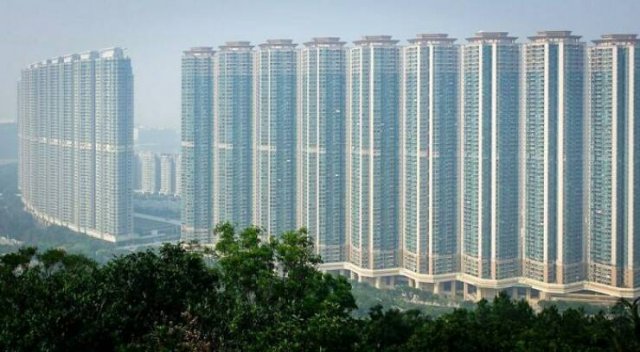 Urban Dystopia In Real Life (18 pics)