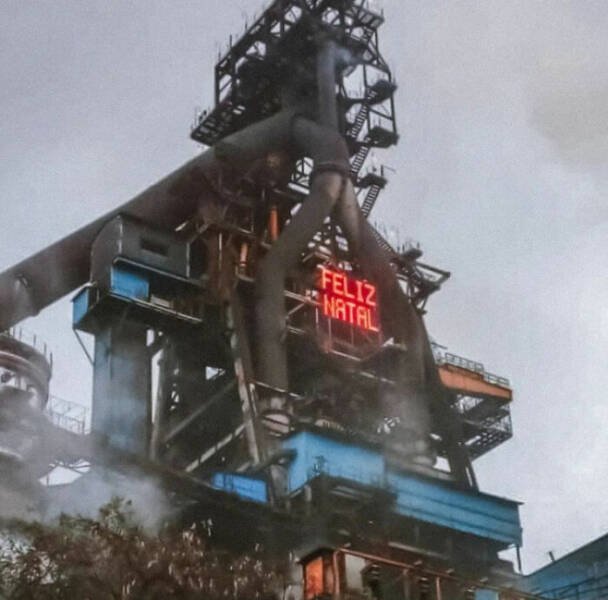 Urban Dystopia In Real Life (18 pics)