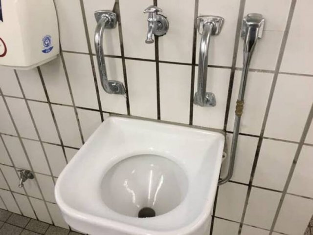 Interesting Finds In Different Countries (27 pics)