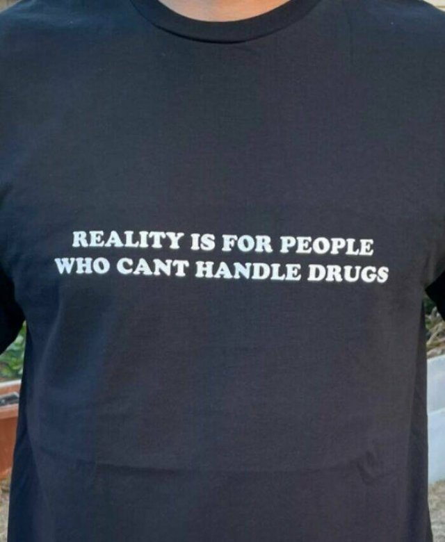 Funny Signs On T-Shirts (26 pics)