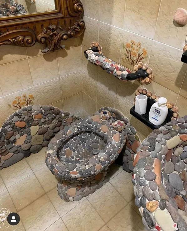 Weird Restrooms (29 pics)