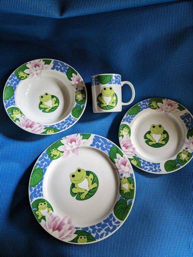 Secondhand Treasures (15 pics)