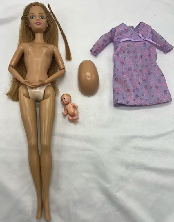 Strange Barbie Dolls (24 pics)