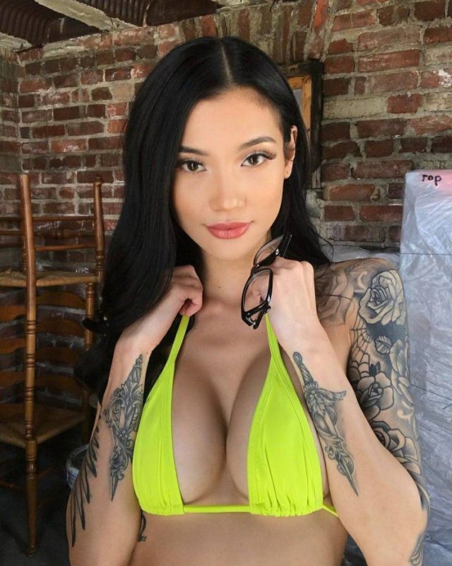 Tattooed Girls (45 pics)
