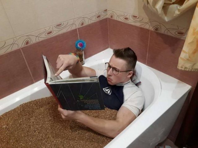 What Is Going On Here? (57 pics)