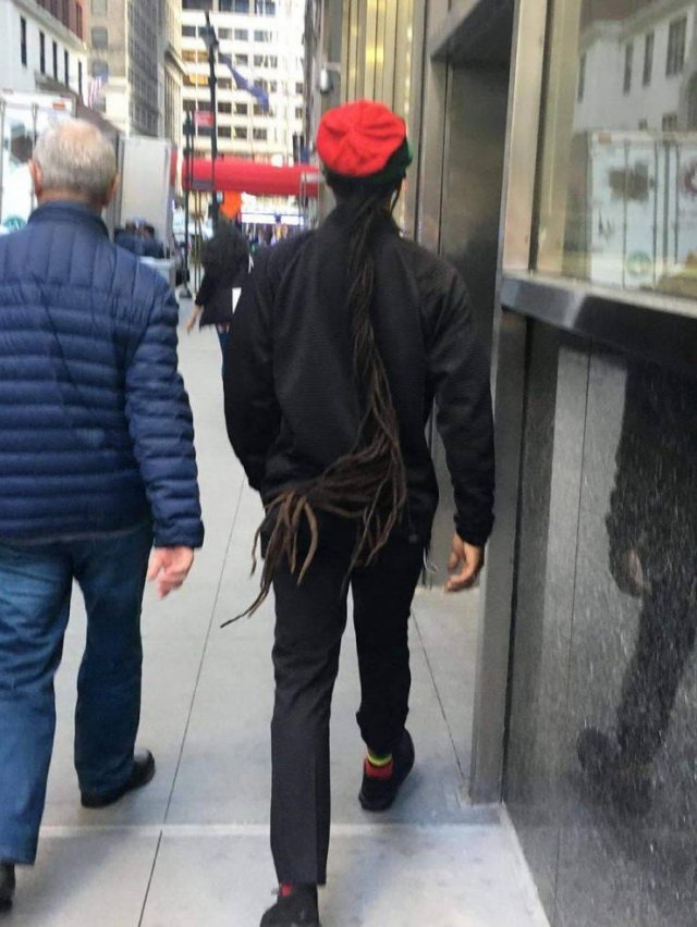 What Is Going On Here? (57 pics)