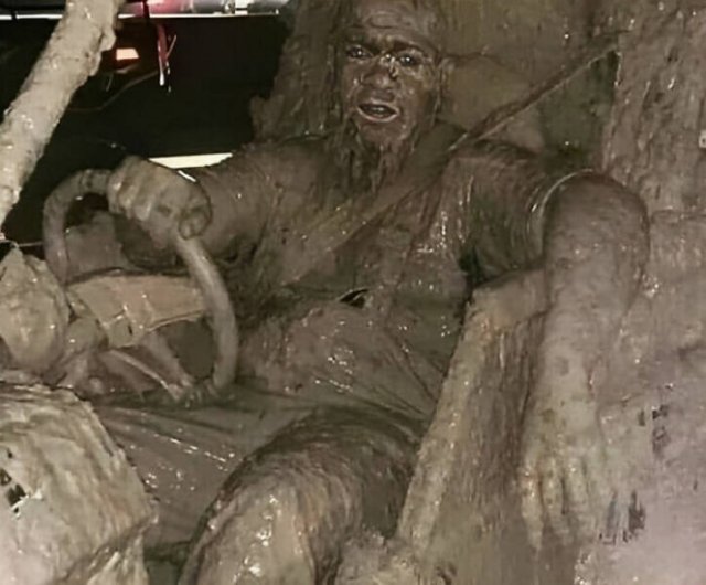 What Is Going On Here? (29 pics)