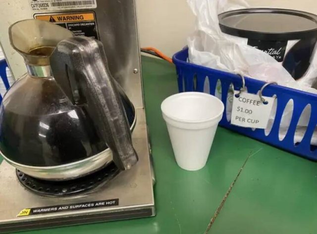 Annoying Finds At Workplaces (16 pics)