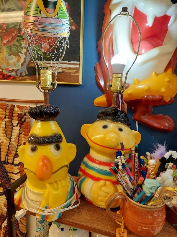 Unusual Finds In Thrift Shops (30 pics)