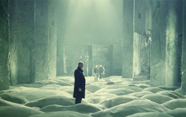 Movies Where Nothing Happens (19 pics)