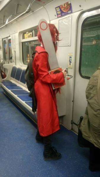 Weird People In The Subway (33 pics)