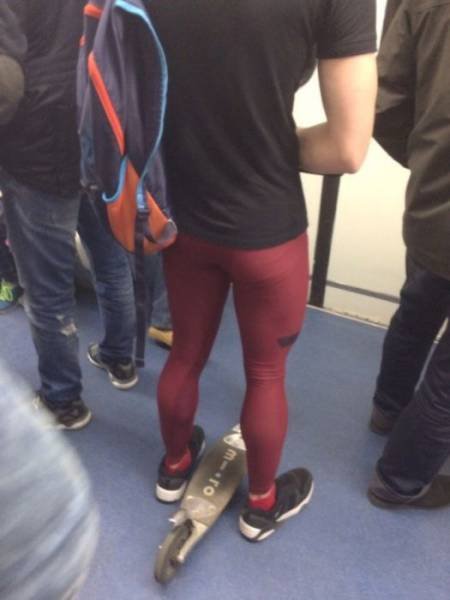 Weird People In The Subway (33 pics)