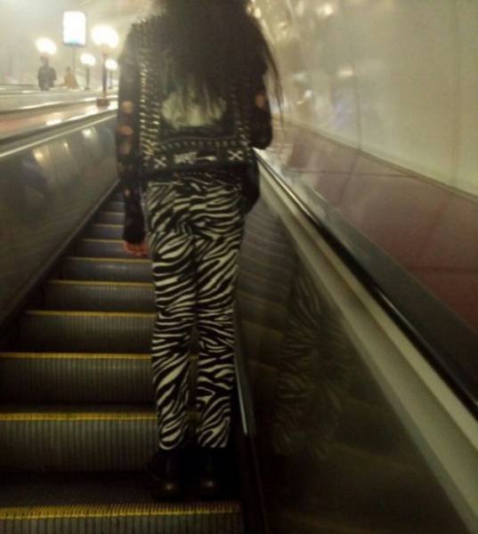 Weird People In The Subway (33 pics)