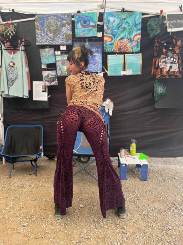 Girls At Music Festivals (45 pics)