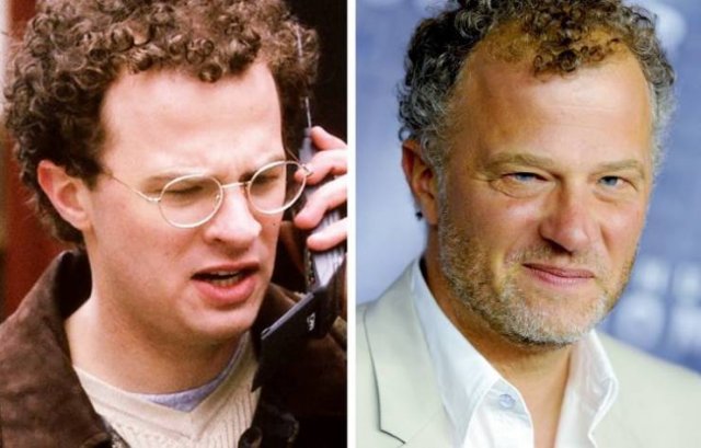 Famous 90's Celebrities Then And Now (12 pics)