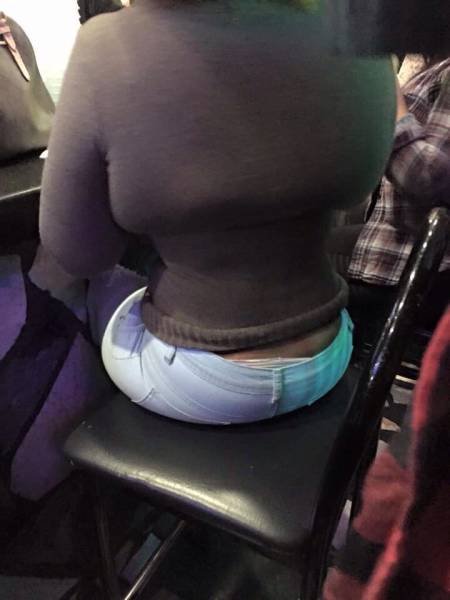What Is Going On Here? (39 pics)