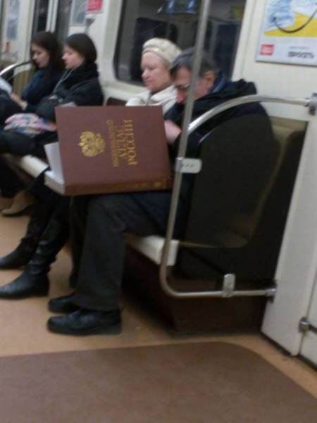 Odd People In The Subway (51 pics)