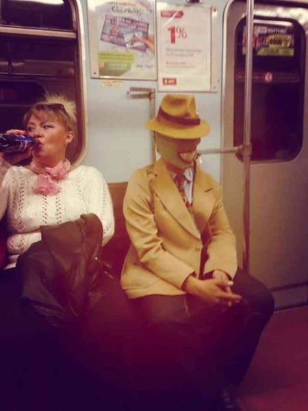 Odd People In The Subway (51 pics)